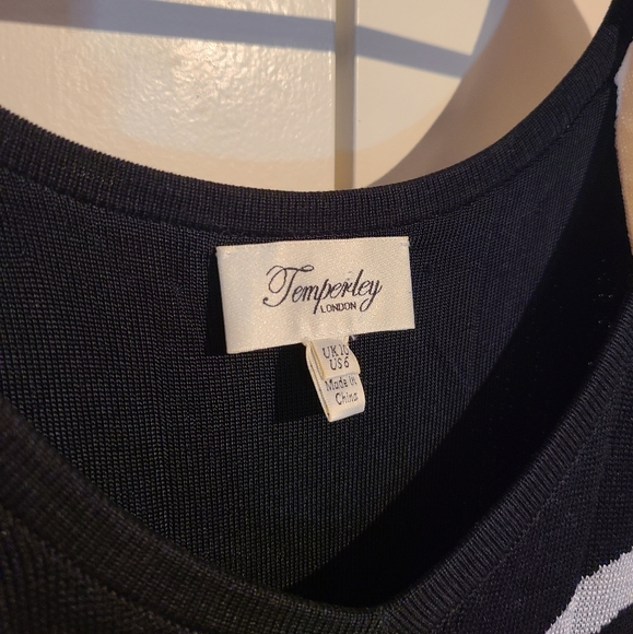 Perfect condition Temperly London midi knit dress - Picture 3 of 4